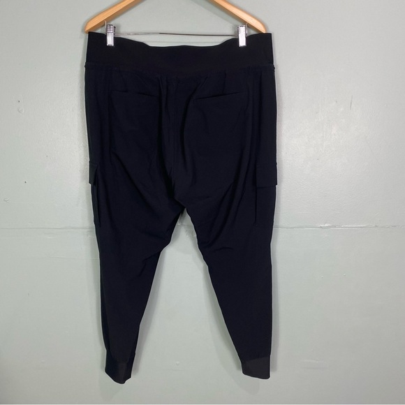 Athleta Sutton Jogger Black Sz 14 Petite 405713 - Picture 5 of 6